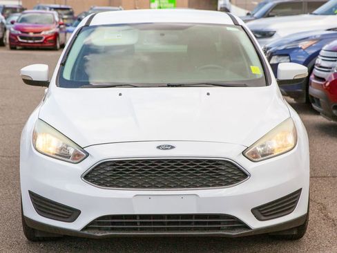 Used 2015 Ford Focus SE FWD image 3
