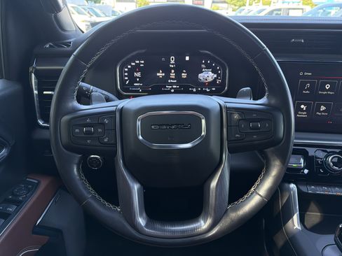 Used 2023 GMC Sierra 1500 Denali Ultimate AWD/4WD image 18