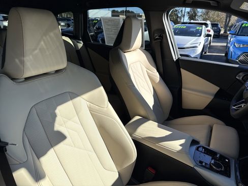 Used 2025 BMW X3 xDrive30i w/ M Sport Package image 13