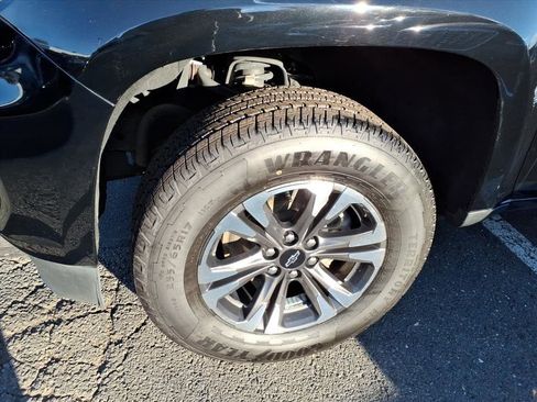 Certified 2022 Chevrolet Colorado Z71 w/ Safety Package image 8