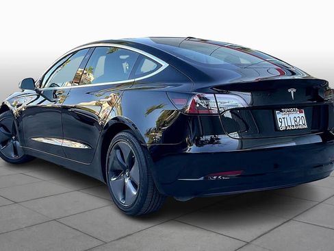 Used 2018 Tesla Model 3 Mid Range image 10