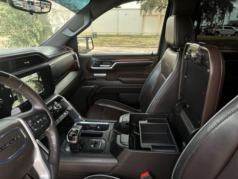 Used 2024 GMC Sierra 1500 Denali Ultimate image 24