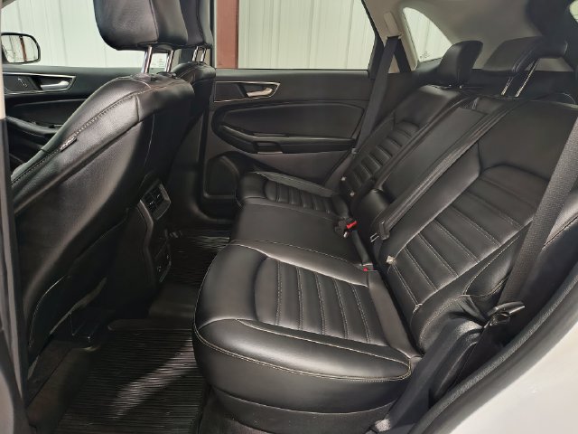 Used 2021 Ford Edge SEL w/ Convenience Package AWD/4WD image 16