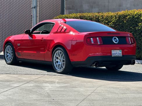 Used 2012 Ford Mustang GT RWD image 6