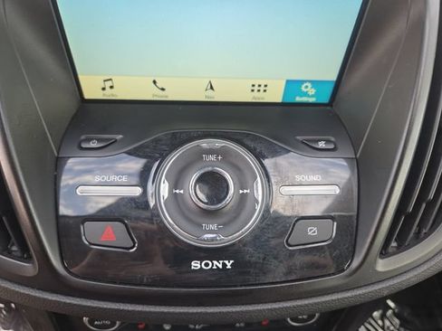 Used 2019 Ford Escape Titanium AWD/4WD image 25