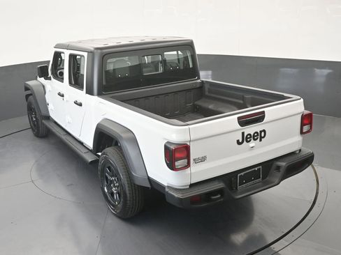 New 2026 Jeep Gladiator Sport image 39