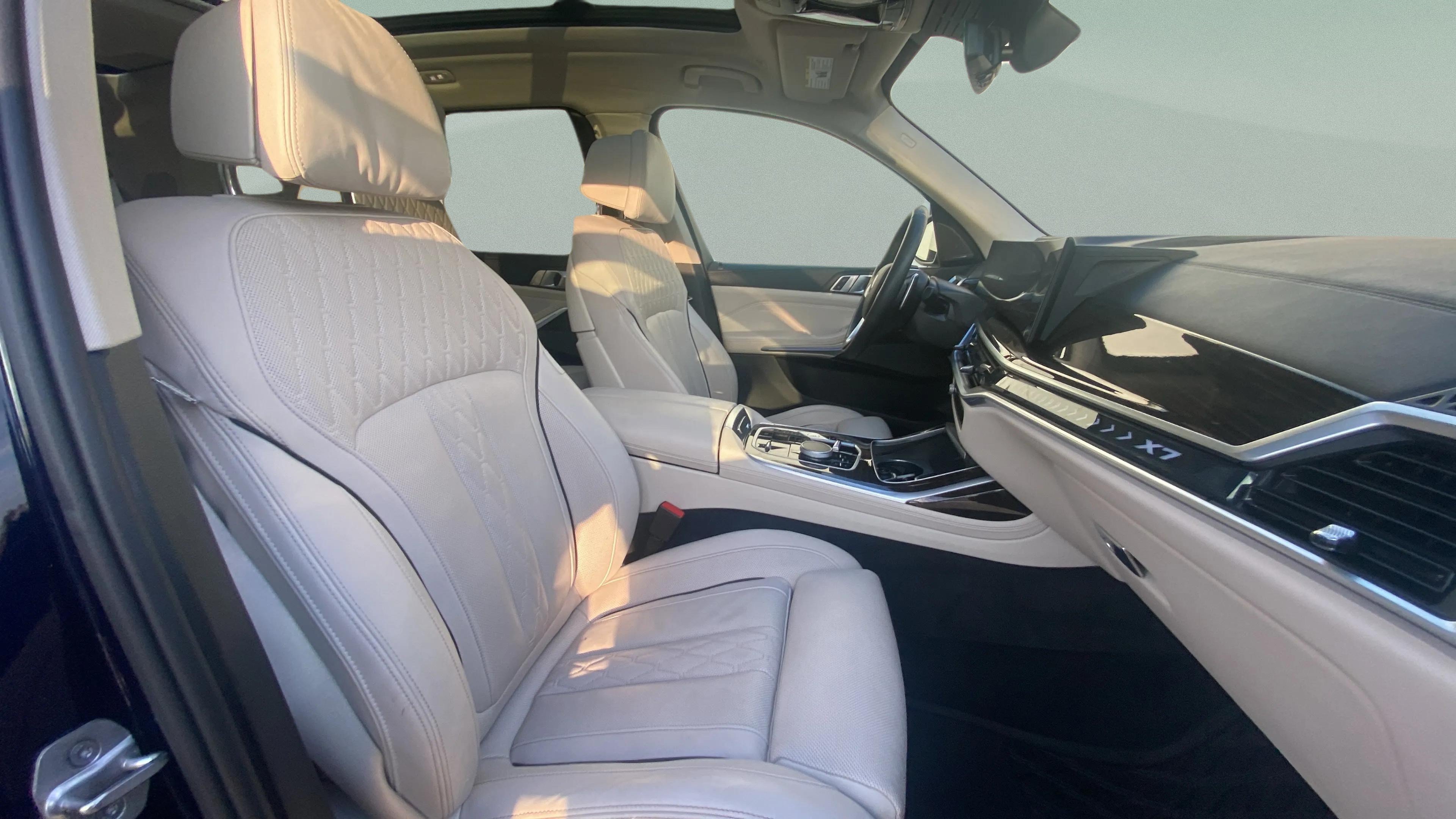 Used 2024 BMW X7 xDrive40i w/ Premium Package AWD/4WD image 17