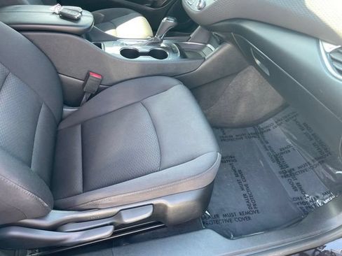 Used 2020 Chevrolet Malibu LT FWD image 29