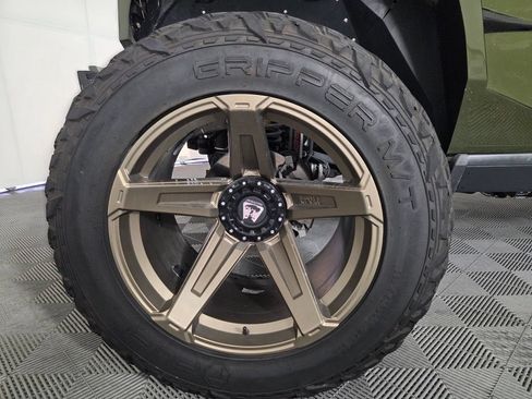 Used 2024 Jeep Wrangler Unlimited AWD/4WD image 8