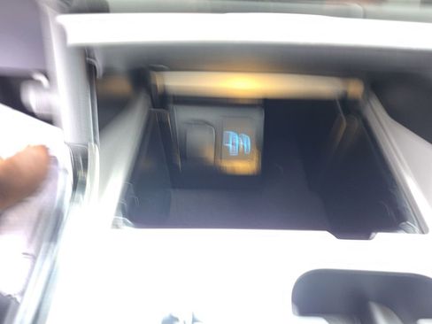 Used 2024 Ford Explorer ST-Line w/ Class IV Trailer Tow Package image 29