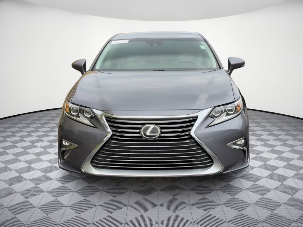 Used 2016 Lexus ES 350 w/ Luxury Package w/Wood Trim FWD image 6