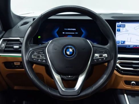 Certified 2023 BMW i4 eDrive40 RWD image 14