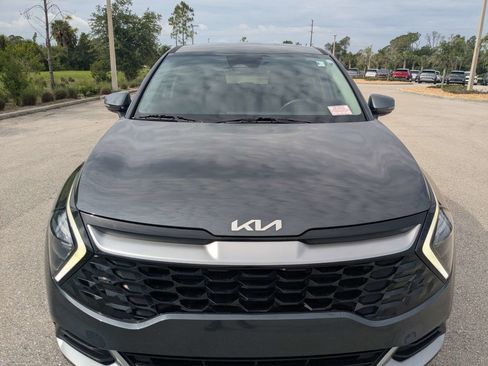 Certified 2023 Kia Sportage EX FWD image 2