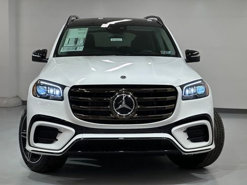 New 2026 Mercedes-Benz GLS 450 4MATIC image 3