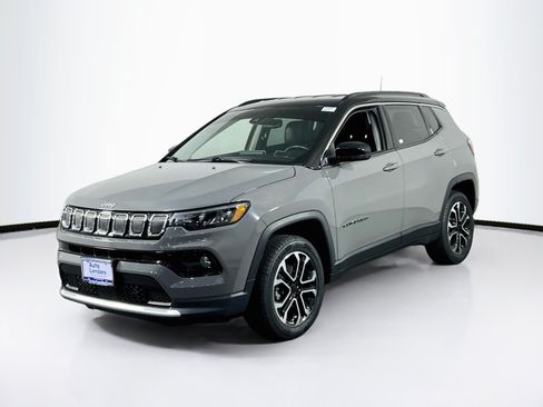 Used 2022 Jeep Compass Limited AWD/4WD image 1