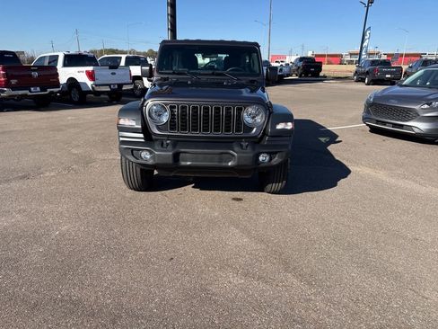New 2026 Jeep Wrangler Sport AWD/4WD image 22