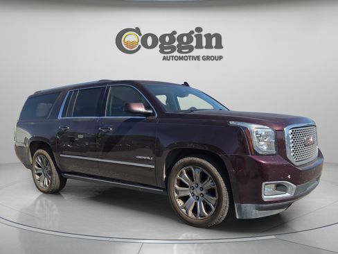 Used 2017 GMC Yukon XL Denali w/ Open Road Package image 7