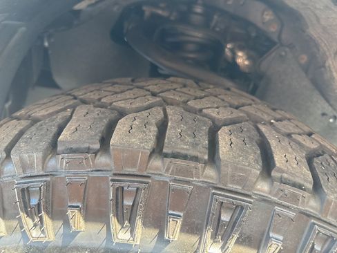 Used 2019 Toyota Tacoma TRD Sport AWD/4WD image 18