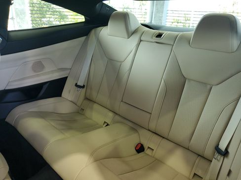 Used 2022 BMW 430i Coupe w/ M Sport Package RWD image 8