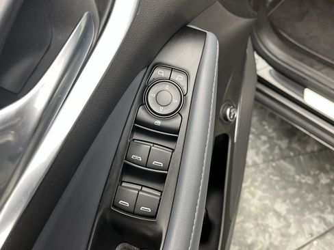 Certified 2023 Buick Enclave Essence w/ Experience Buick Package image 9