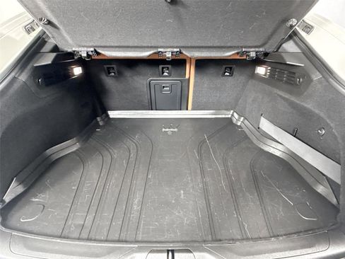 Used 2022 Maserati Levante GT image 39