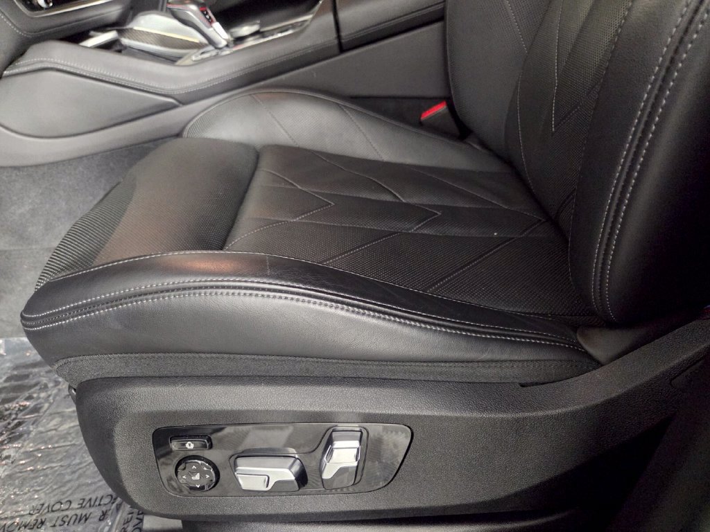 Used 2023 BMW XM w/ M Driver's Package AWD/4WD image 11