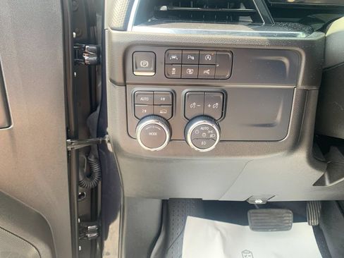Used 2025 Chevrolet Tahoe RST w/ Comfort Package AWD/4WD image 34