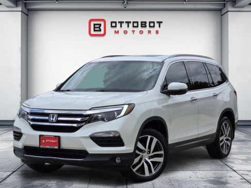Used 2017 Honda Pilot Touring image 1