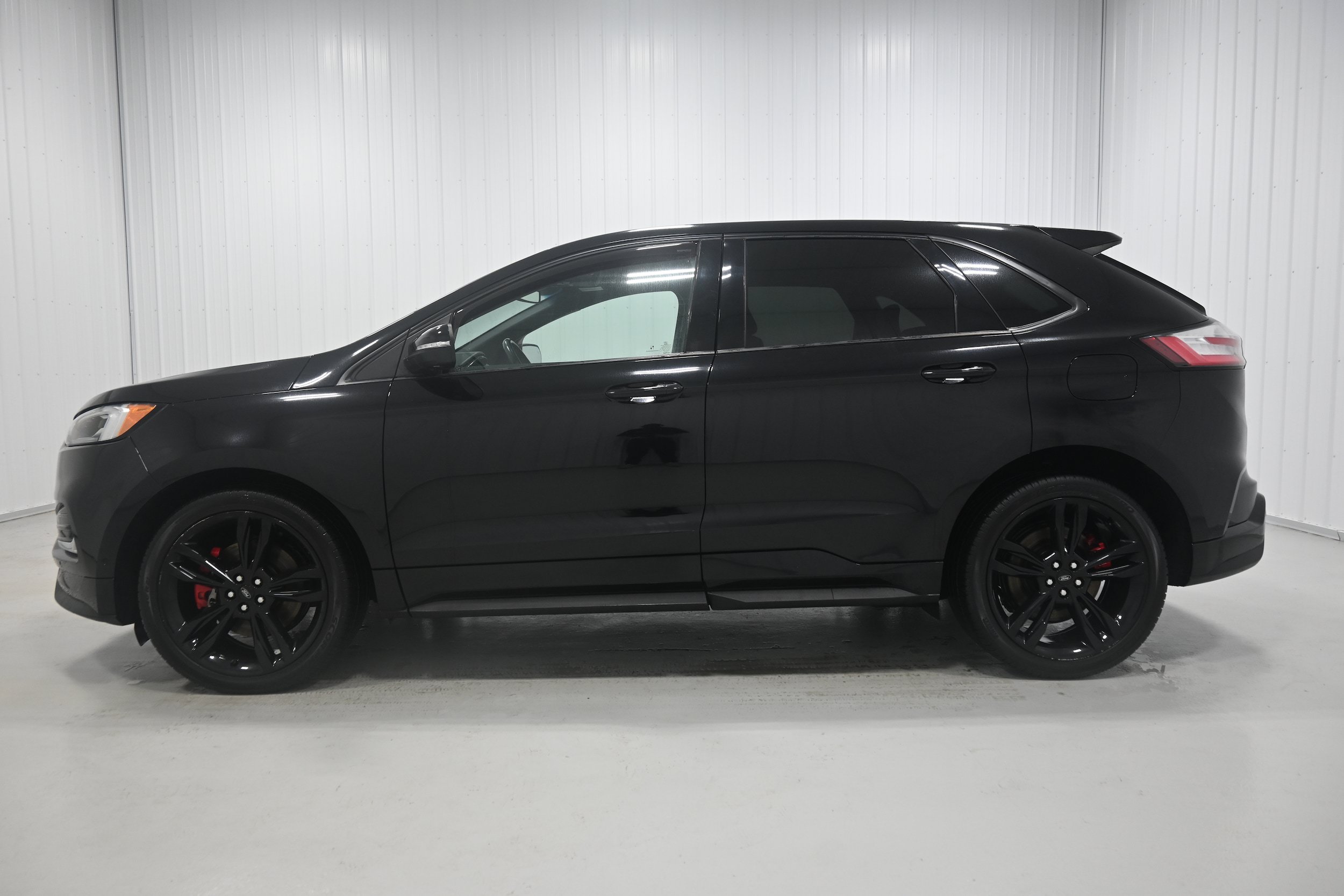 Used 2020 Ford Edge ST w/ Equipment Group 401A AWD/4WD image 32