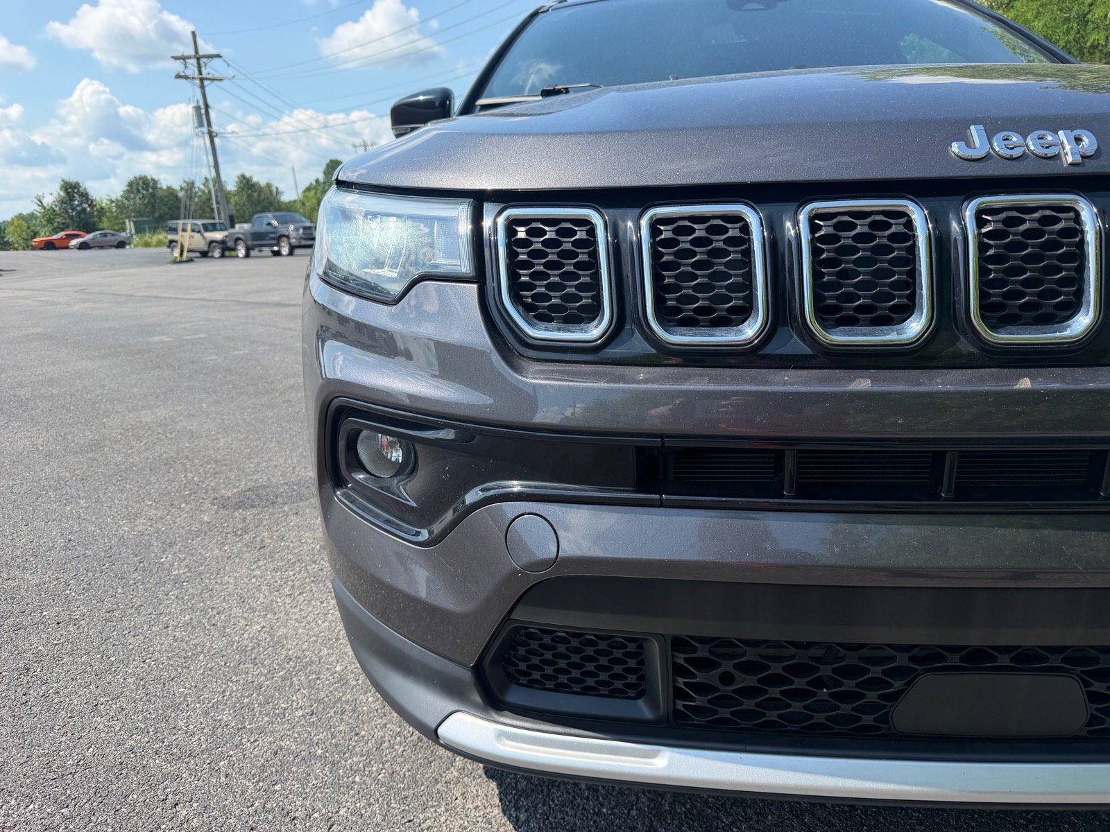 Used 2024 Jeep Compass Limited AWD/4WD image 5