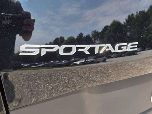 New 2026 Kia Sportage LX FWD image 12