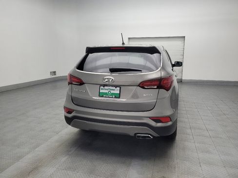 Used 2018 Hyundai Santa Fe Sport image 7