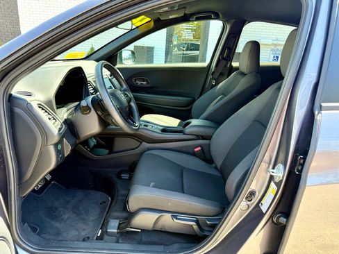 Used 2022 Honda HR-V Sport image 14