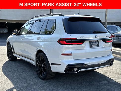 Used 2023 BMW X7 xDrive40i w/ M Sport Package AWD/4WD image 4
