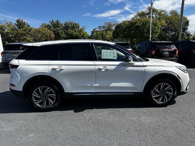 Certified 2023 Lincoln Corsair AWD w/ Equipment Group 101A image 4