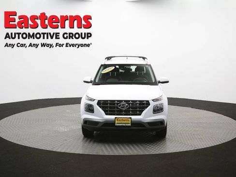 Used 2021 Hyundai Venue SEL FWD image 51