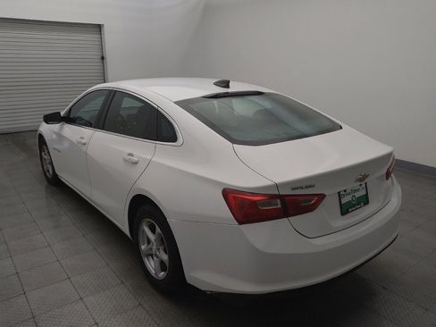 Used 2018 Chevrolet Malibu LS w/ LPO, Convenience Package 1 FWD image 5
