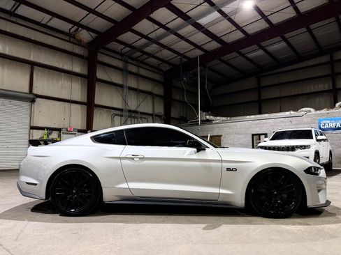 Used 2018 Ford Mustang GT w/ GT Performance Package RWD image 4