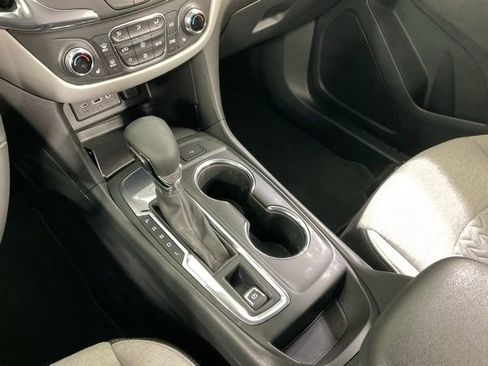 Used 2023 Chevrolet Equinox LT image 14