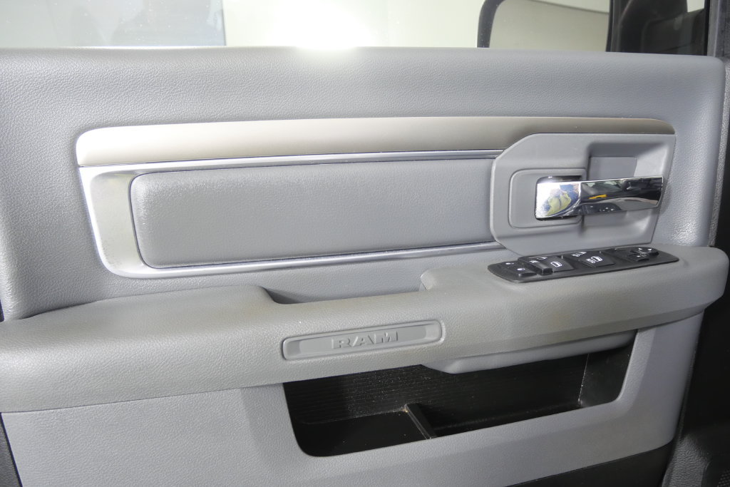 Used 2019 RAM 1500 Warlock RWD image 10