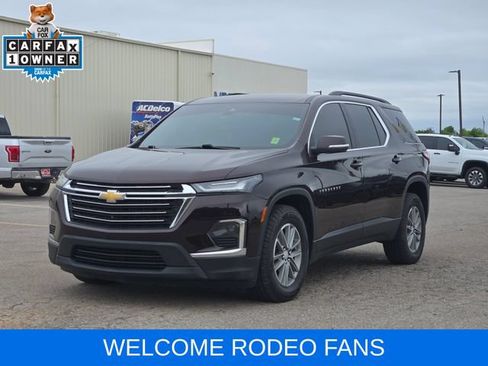 Used 2023 Chevrolet Traverse LT w/ Rear Camera Mirror Package AWD/4WD image 3