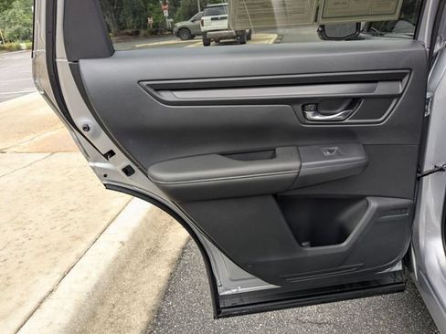 Certified 2025 Honda CR-V EX image 32
