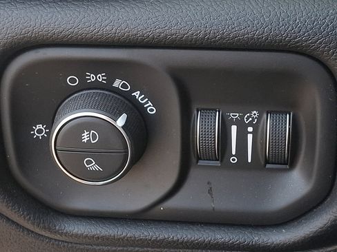 Used 2022 RAM 1500 Laramie image 25