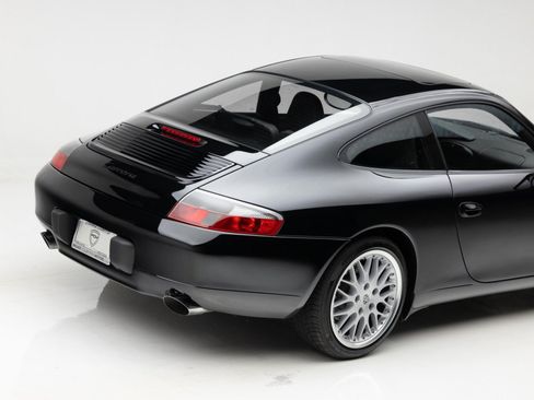 Used 2001 Porsche 911 GT3 RS image 31