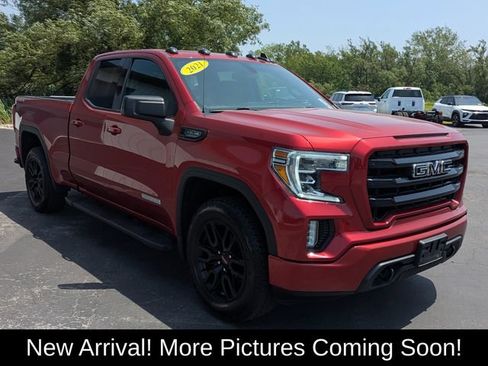 Used 2021 GMC Sierra 1500 Elevation w/ LPO, Elevation Black Package AWD/4WD image 6