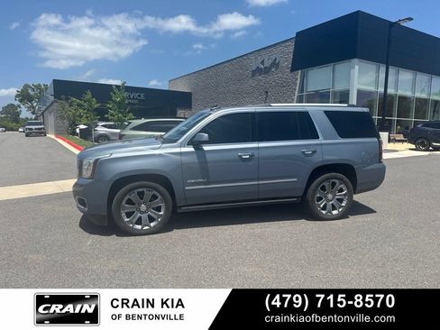 Used 2015 GMC Yukon Denali w/ Premium Package AWD/4WD image 10
