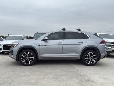 New 2026 Volkswagen Atlas Cross Sport SEL Premium R-Line AWD/4WD image 6