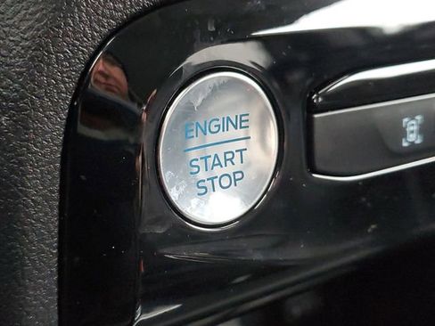 Used 2025 Ford Escape Platinum image 17