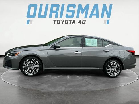 Used 2023 Nissan Altima 2.5 SL AWD/4WD image 4