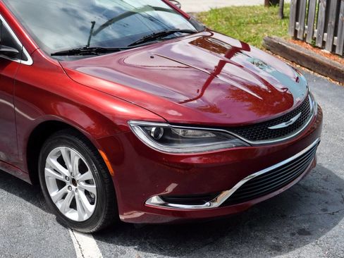 Used 2015 Chrysler 200 Limited FWD image 35